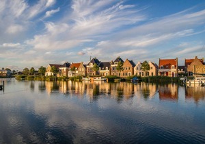 Luxury 4-person residence in the holiday park Landal Esonstad