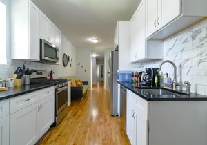 Luxury 4BR in Irving Park 33011