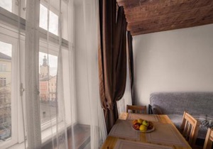 Luxury apartment with Rynok square view