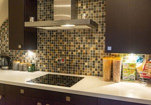 Luxury Apt No. 2 - One Bed Apartment (Sleeps 4)