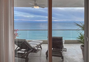 Luxury Beach Front Condo in Beautiful Punta de Mita