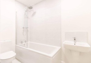 Luxury coastal apartment moments from beach & SW Coastal path walks