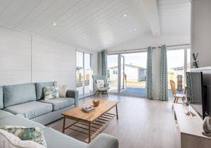 Luxury Harlyn Lodge in Holywell Bay