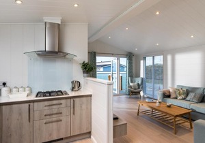 Luxury Harlyn Lodge in Holywell Bay