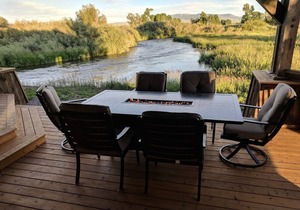 Luxury Hideaway on Beaverhead River - RiverHouse