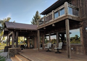 Luxury Hideaway on Beaverhead River - RiverHouse