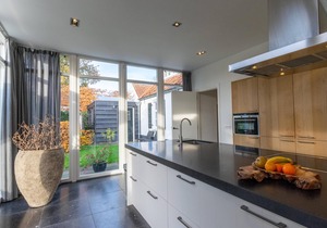 Luxury holiday home with enclosed garden