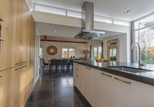 Luxury holiday home with enclosed garden