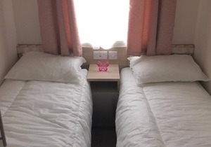 Luxury Holiday Lodge: 13 Elm Close