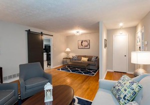 Luxury Home w/GameRoom KingSizeBed near Six Flags