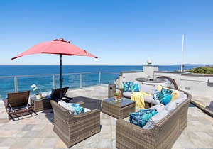 Magnificent Oceanfront Duplex E952-0