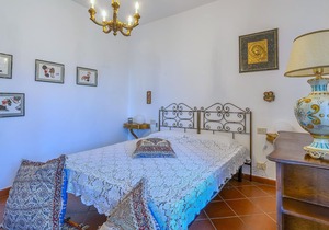 Magnificent property with beautiful green garden.