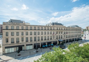 Magnolia Hotel Omaha