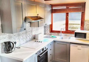 Magpie 5 Hot Tub HuntersMoon-Warminster-Bath-Wiltshire