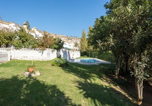 MalagaSuite Bungalow Pool