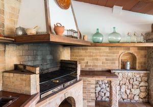 Malondra - Four Bedroom Villa, Sleeps 8
