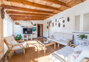 Malondra - Four Bedroom Villa, Sleeps 8
