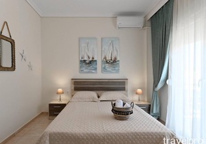 Marianthi Apartment by TravelPro Services - N...