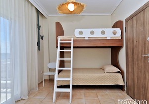Marianthi Apartment by TravelPro Services - N...