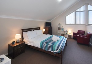 Marina Edge- WIFI, Kayaks, Bikes x2, BBQ
