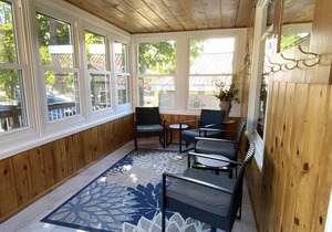 Marquette. Walk to Lake Superior! Close to events & bike paths! Free Wifi & AC