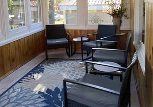 Marquette. Walk to Lake Superior! Close to events & bike paths! Free Wifi & AC