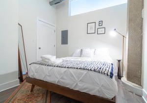 McCormick Place Modern 2BR Loft in Downtown Chicago Michigan Avenue with Optional Parking Near Soldier Field