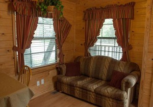 Medina Lake Camping Resort Cabin 4