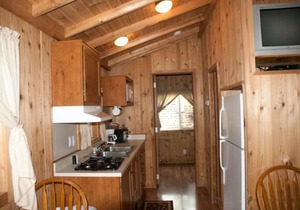 Medina Lake Camping Resort Cabin 8