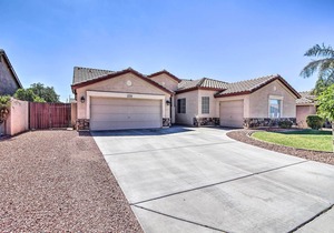 Mesa Abode w/ Grill & Hot Tub - 2 Mi to Shopping!