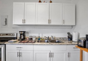 Miami House/Apartment Heart of Mia 2br/1 ba
