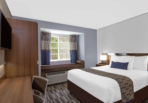 Microtel Inn & Suites by Wyndham Gardendale