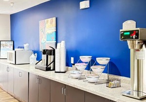 Microtel Inn & Suites by Wyndham Springfield