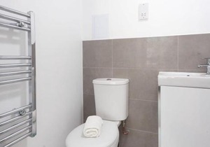 Modern 2 Bedroom Apartment in Ashford