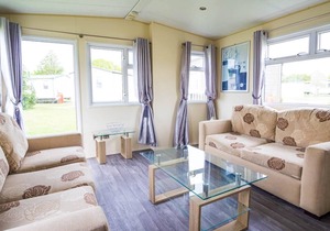 Modern 6 berth caravan at Highfield Grange near Clacton-on-Sea ref 26302E