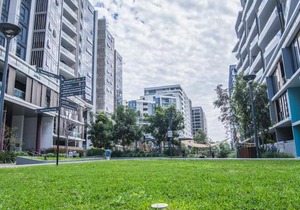 Modern and Spacious 1bed1bath Mascot APT +parking