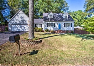 Modern Home with Yard and Deck, 1 Mi to Clemson U!