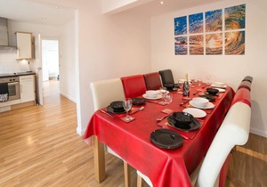 Modern House In The Heart Of Croyde, Walking Distance To Croyde Bay Beach