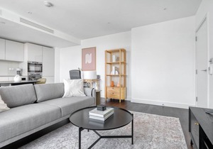 Modern Nine Elms 1BR, Open Plan, next to Tube, by Blueground