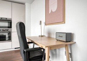 Modern Nine Elms 1BR, Open Plan, next to Tube, by Blueground