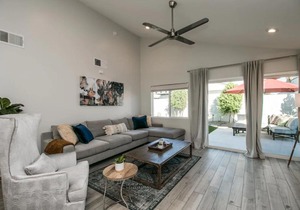 Modern Old Town Scottsdale Home wDesigner Touch