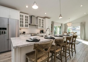 Modern Old Town Scottsdale Home wDesigner Touch