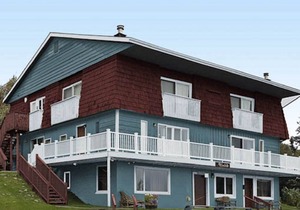 Modest suite in downtown Homer, walking distance to all attractions