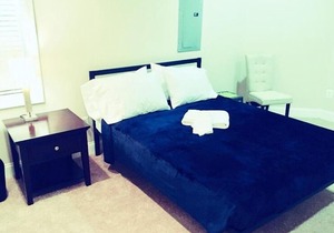 Monroe Room #1