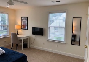 Monroe Room #7
