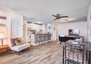 Monthly- Discovery Bay 2203 Ocean/Sunset/Marina/City Views - Q Bed/Twin Sofabed