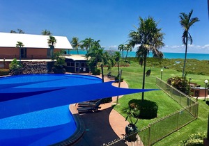 Moonlight Bay Suites