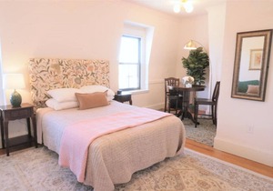 Morrill Mansion Inn | 4 | Self Check In | Parking