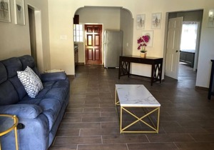 Mountain View Two Bedroom Apartment with En-Suite, Open Kitchen and Living Room