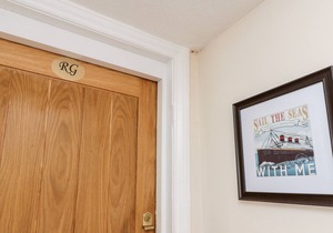 MOWBRAY 1, pet friendly, country holiday cottage in Bridlington